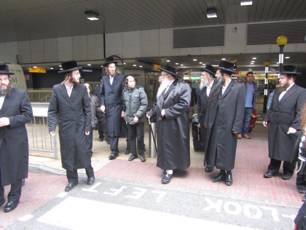 גלריה: ביקור הבזק של האדמו"ר מצאנז במנצ'סטר