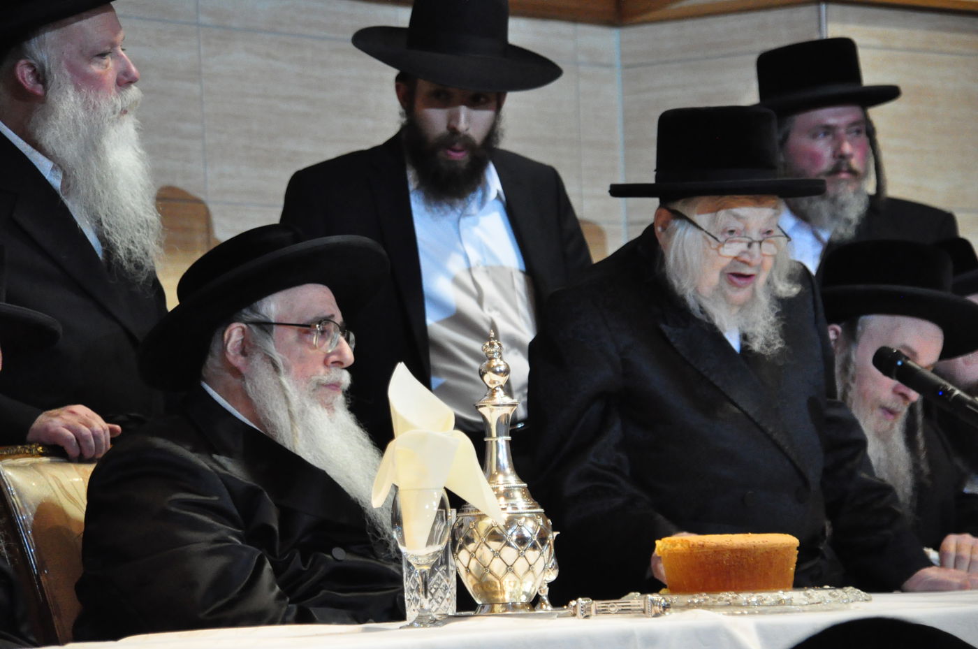 גלריה: ביקור הבזק של האדמו"ר מצאנז במנצ'סטר