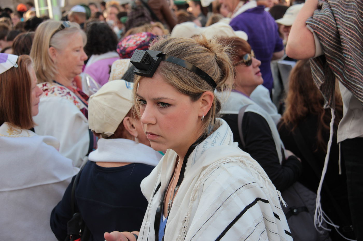 'נשות הכותל' הקדימו את בואן והשתלטו על הרחבה