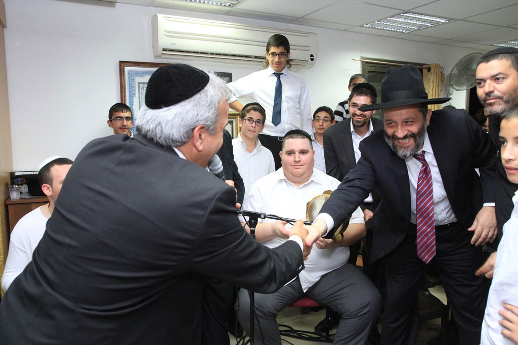 דרעי בכינוס בבית שמש: ש"ס תצא מחוזקת בירושלים