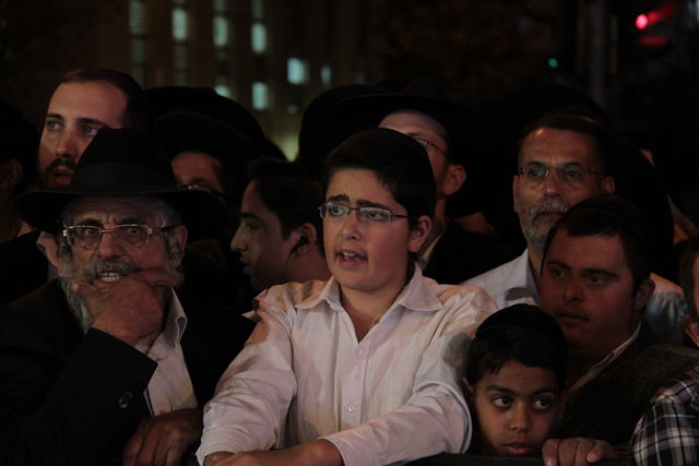 אלפים בעצרת השלושים לפטירת מרן הגר"ע יוסף