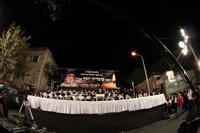 אלפים בעצרת השלושים לפטירת מרן הגר"ע יוסף