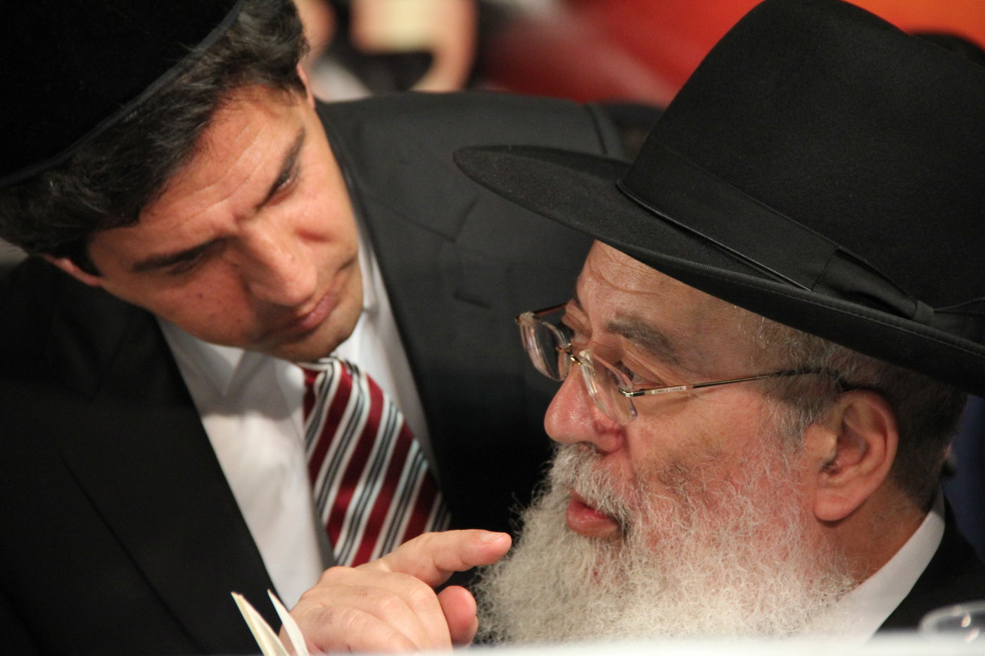 אלפים בעצרת השלושים לפטירת מרן הגר"ע יוסף