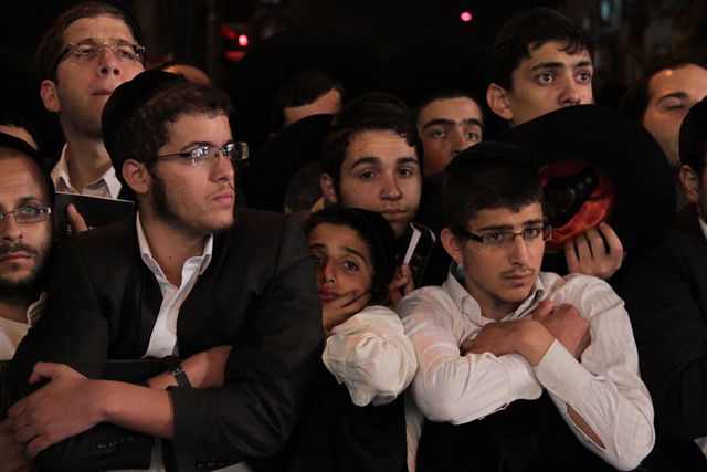 אלפים בעצרת השלושים לפטירת מרן הגר"ע יוסף