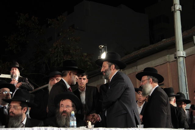 אלפים בעצרת השלושים לפטירת מרן הגר"ע יוסף