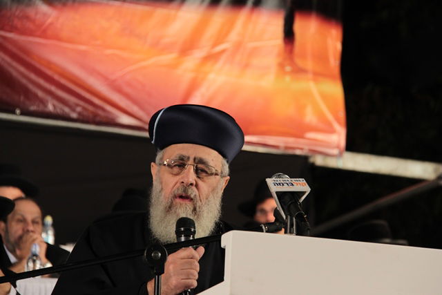 אלפים בעצרת השלושים לפטירת מרן הגר"ע יוסף