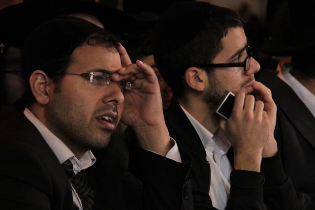 אלפים בעצרת השלושים לפטירת מרן הגר"ע יוסף