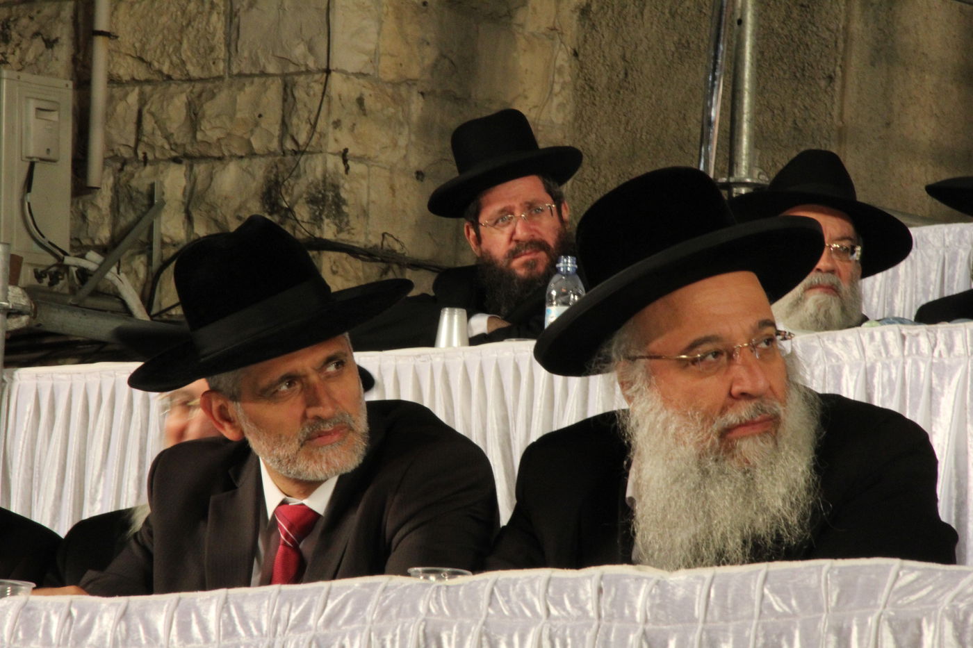 אלפים בעצרת השלושים לפטירת מרן הגר"ע יוסף