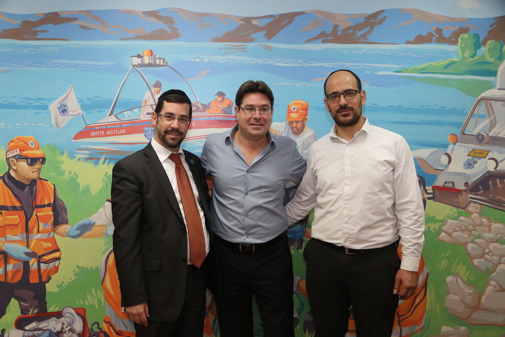 אקוניס בביקור במטה איחוד הצלה: לצד 'איחוד': "אין מונופול על הצלת חיים"