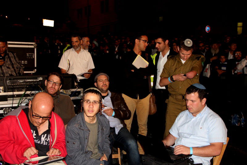 שלושים לפטירת מרן הרב עובדיה • העצרת בוידאו