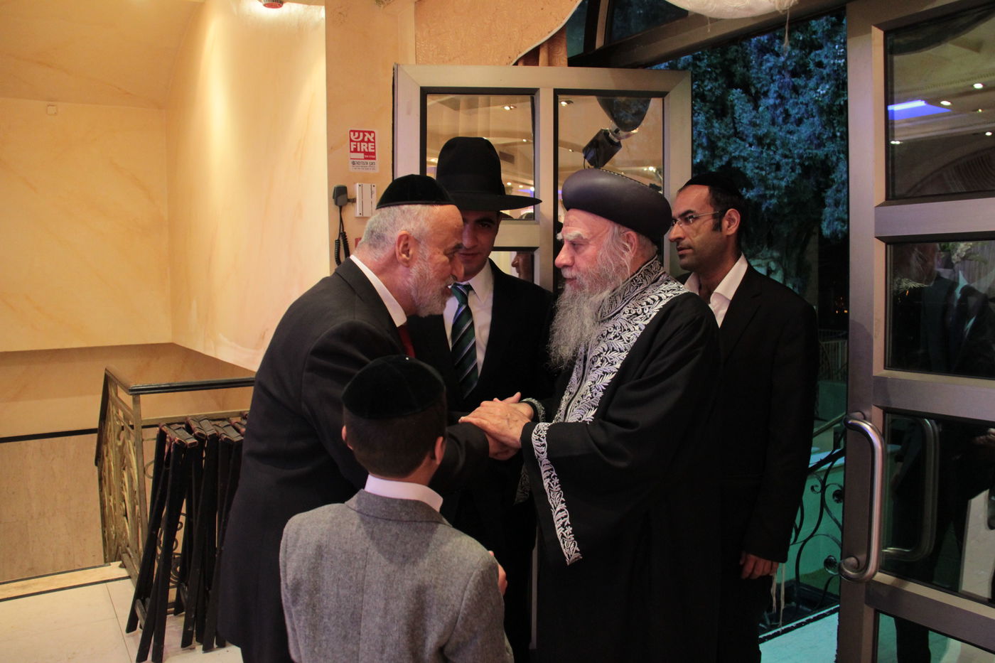 מזל טוב לכתב "כיכר השבת" ישי כהן לרגל אירוסיו • גלריה