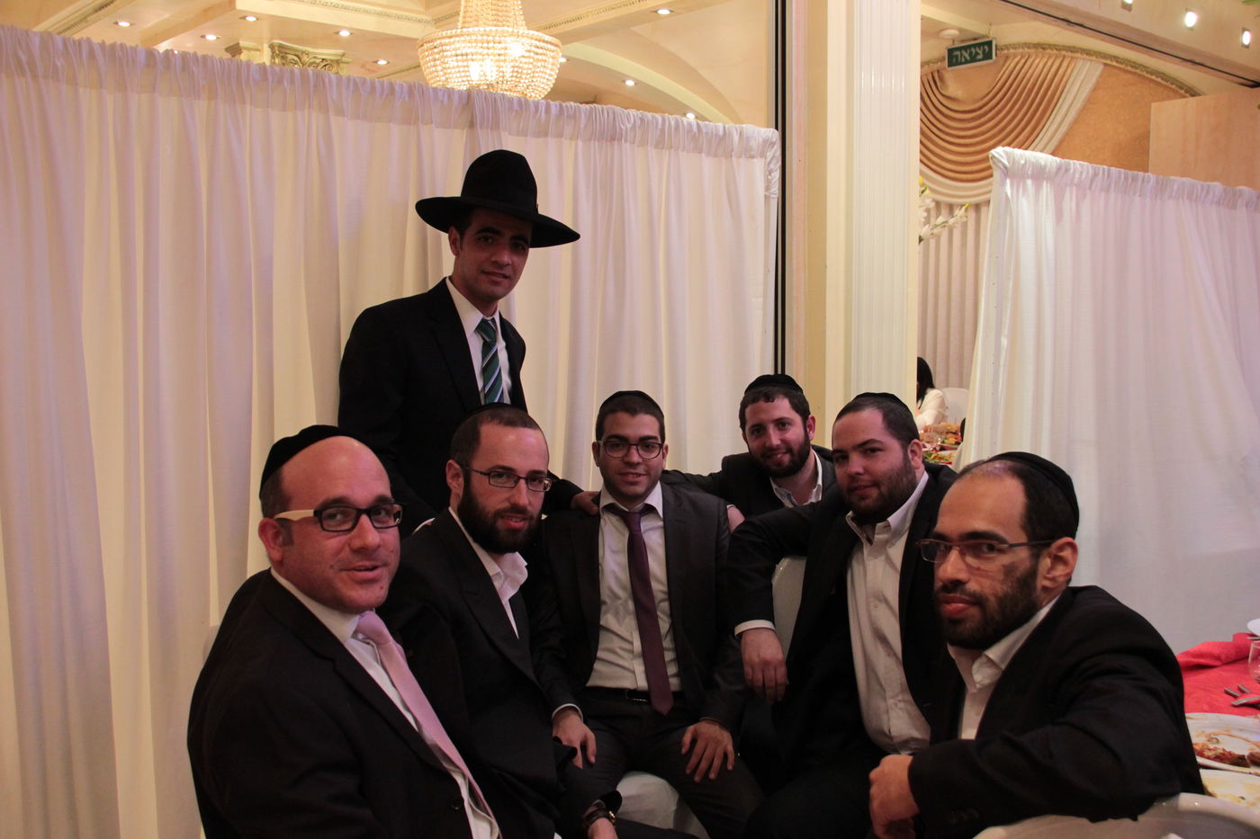 אברהם פרסטר, ינקי ומשה ביכלר, צביקה גרוניך, יום טוב ביכלר וינקי מייזליש