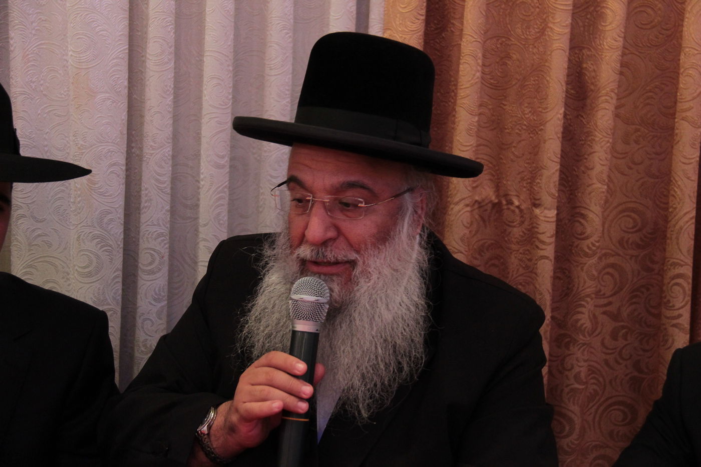 מזל טוב לכתב "כיכר השבת" ישי כהן לרגל אירוסיו • גלריה