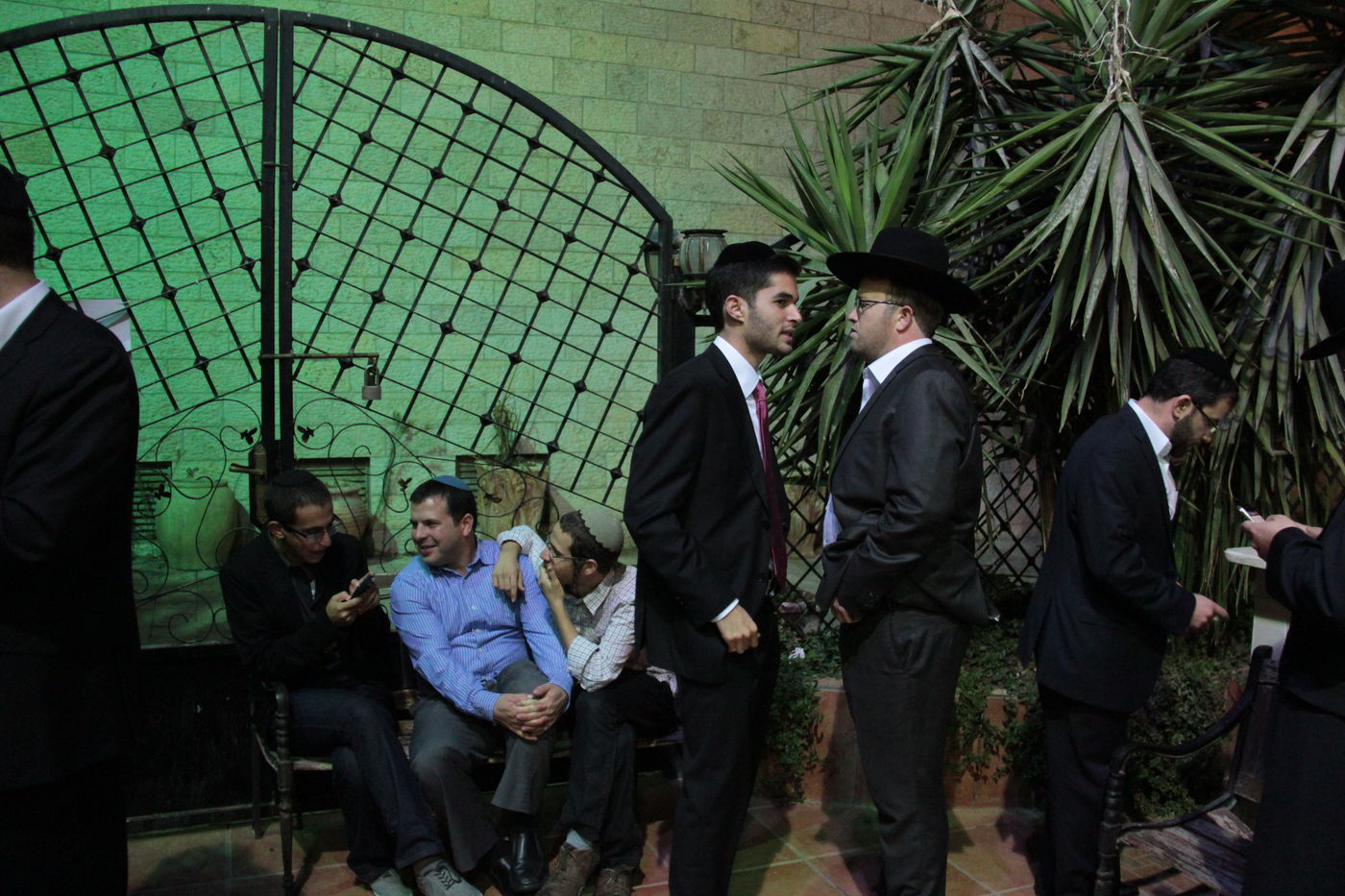 מזל טוב לכתב "כיכר השבת" ישי כהן לרגל אירוסיו • גלריה