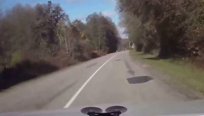 חוויה רוסית: לנחות עם הרכב לתוך הנהר