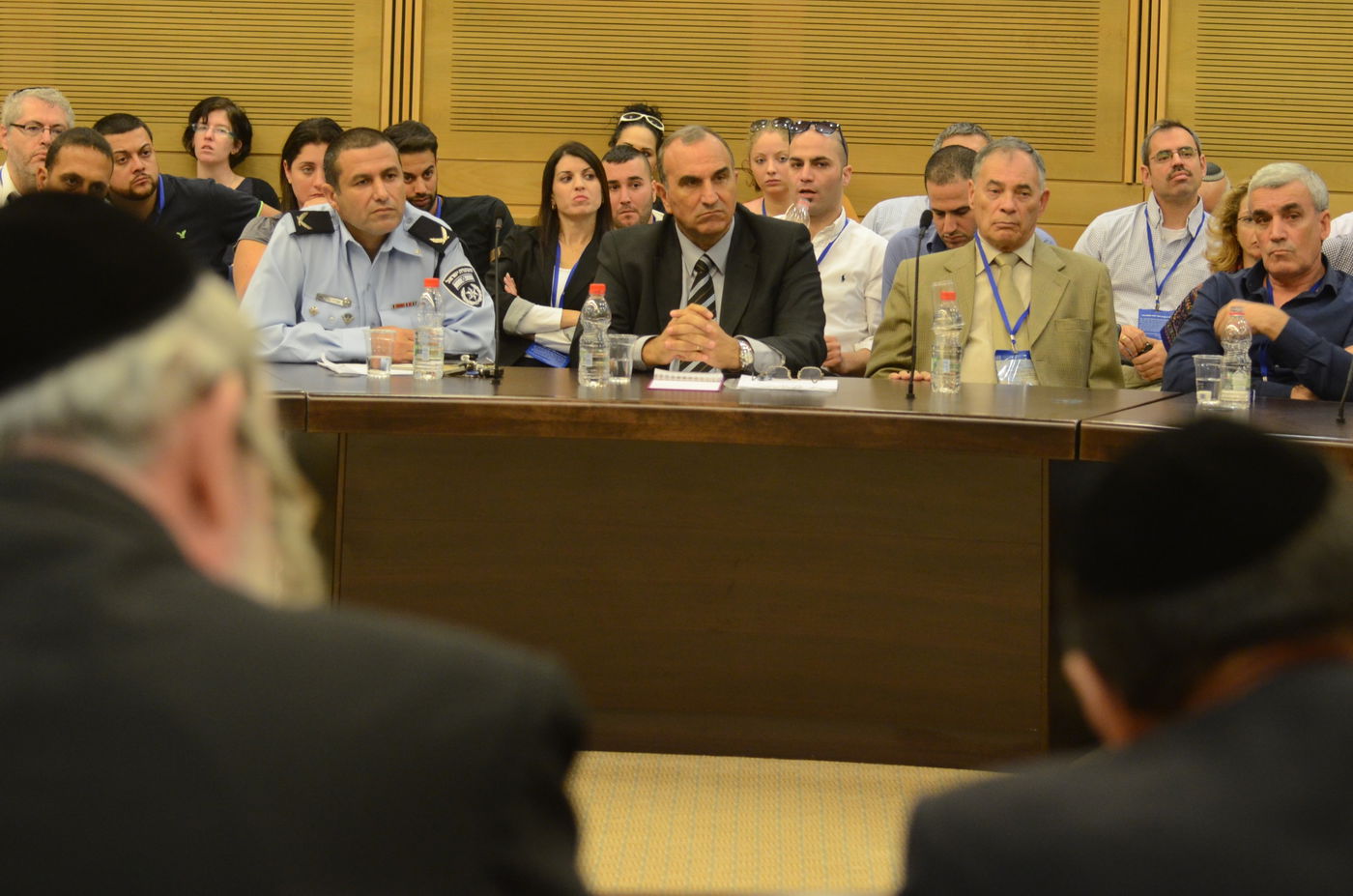 דיון סוער בועדת הפנים על הזיופים בבית שמש:"אתה לא ראש העיר, אתה נוכל"