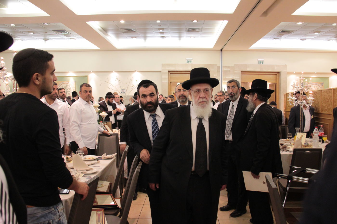 ש"ס מתייצבת מאחורי הרב אברג'ל:  "מחזקים את ידיו"