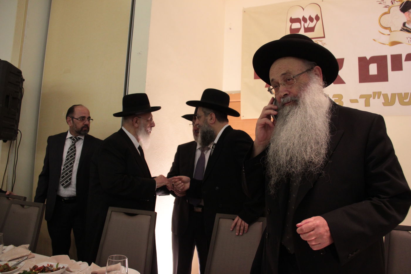 ש"ס מתייצבת מאחורי הרב אברג'ל:  "מחזקים את ידיו"