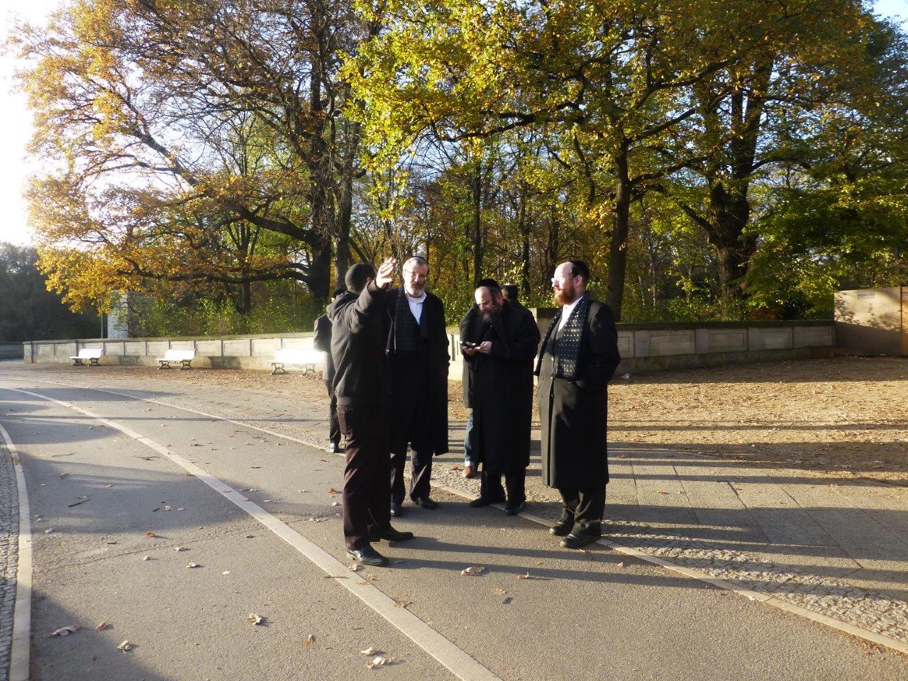 תיעוד: כשעיריית ברלין יצאה מגדרה להסביר פנים לעיתונאים