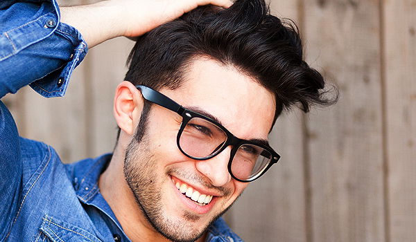 הרבי מויזניץ לבחור הליטאי: "גם ראש הישיבה שלך מגדל בלורית?"