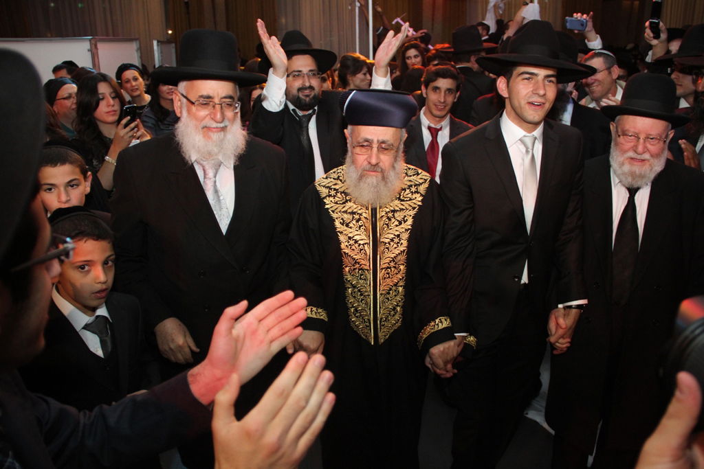 גלריה: מיכאל מימון נהגו של הראשל"צ הגר"י יוסף התחתן