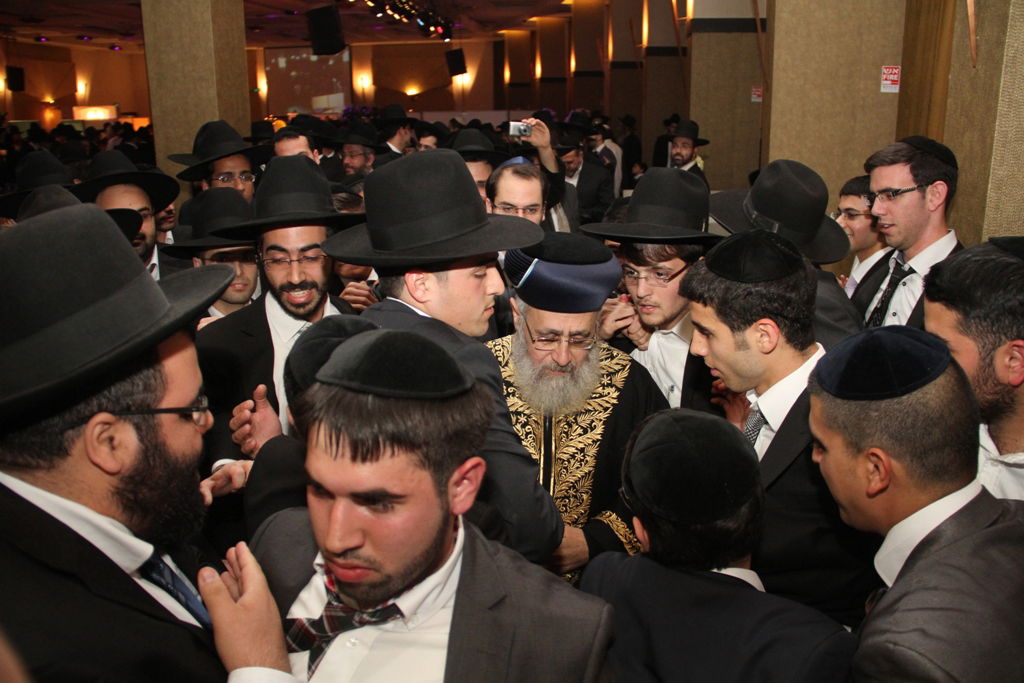 גלריה: מיכאל מימון נהגו של הראשל"צ הגר"י יוסף התחתן