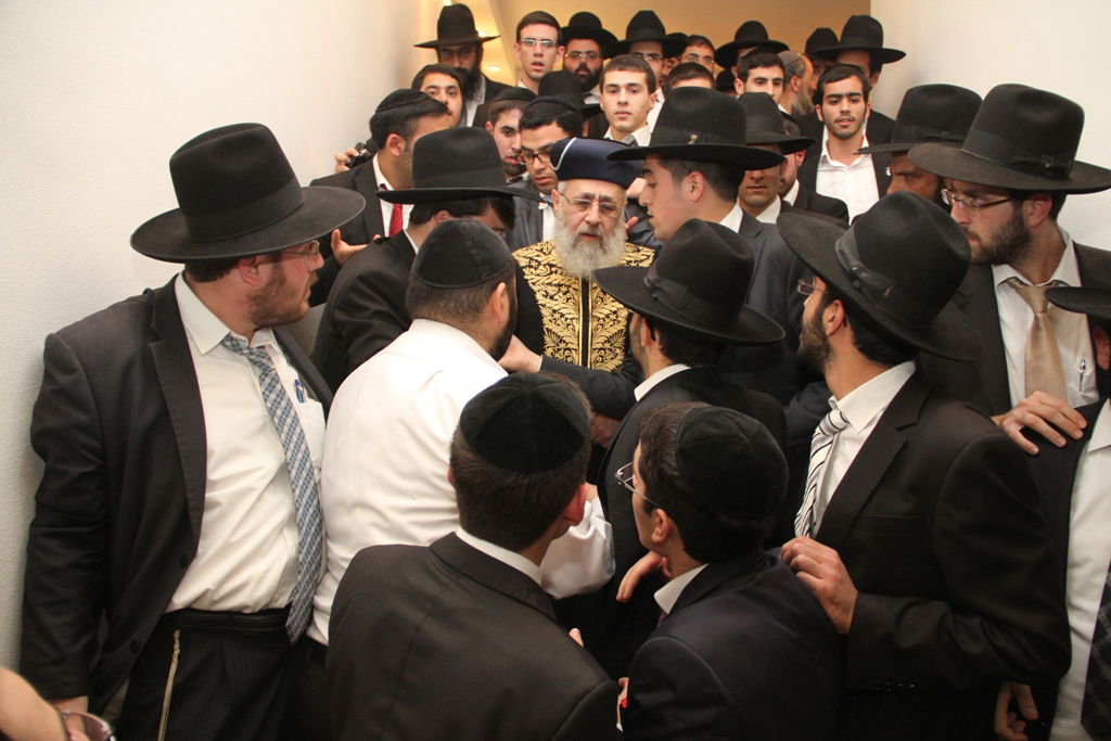 גלריה: מיכאל מימון נהגו של הראשל"צ הגר"י יוסף התחתן