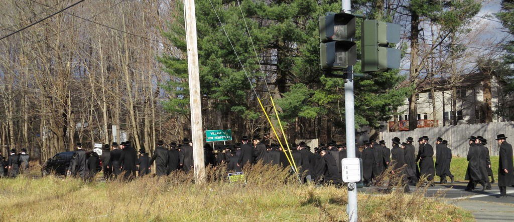 תיעוד דומע: הלווית נינת האדמו"ר מויז'ניץ מונסי