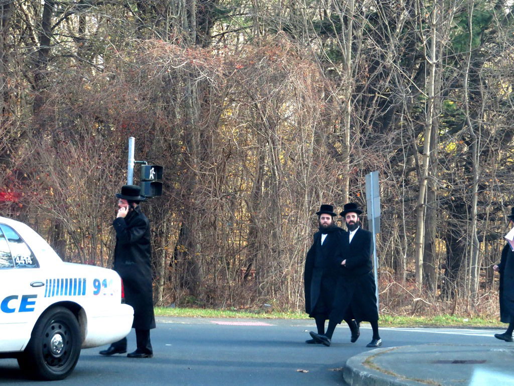 תיעוד דומע: הלווית נינת האדמו"ר מויז'ניץ מונסי