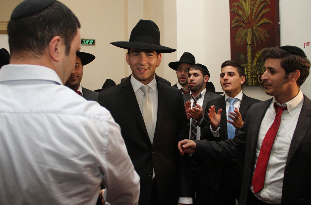 גלריה: מיכאל מימון נהגו של הראשל"צ הגר"י יוסף התחתן