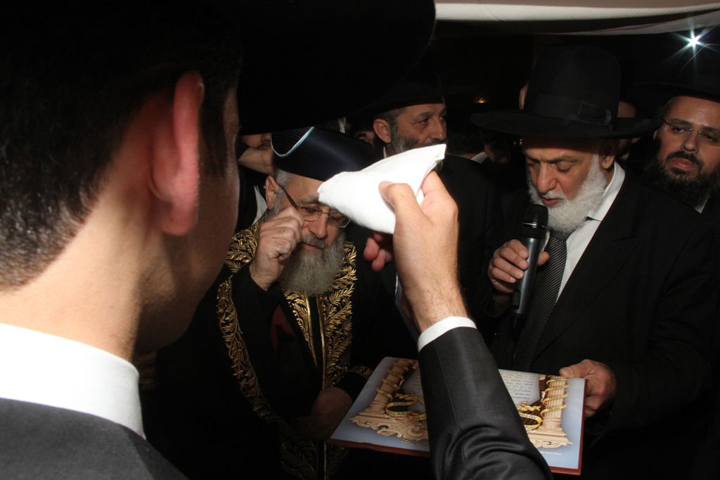 גלריה: מיכאל מימון נהגו של הראשל"צ הגר"י יוסף התחתן