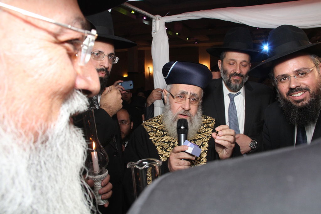 גלריה: מיכאל מימון נהגו של הראשל"צ הגר"י יוסף התחתן