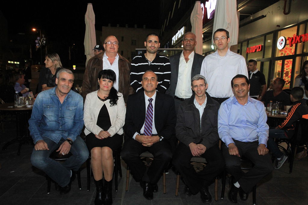 וינשטיין צפוי להכריע מחר האם לערער על הבחירות