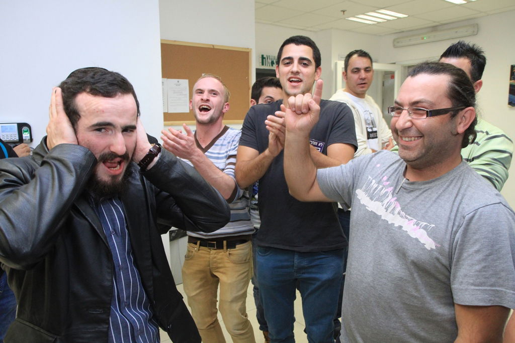 וינשטיין צפוי להכריע מחר האם לערער על הבחירות