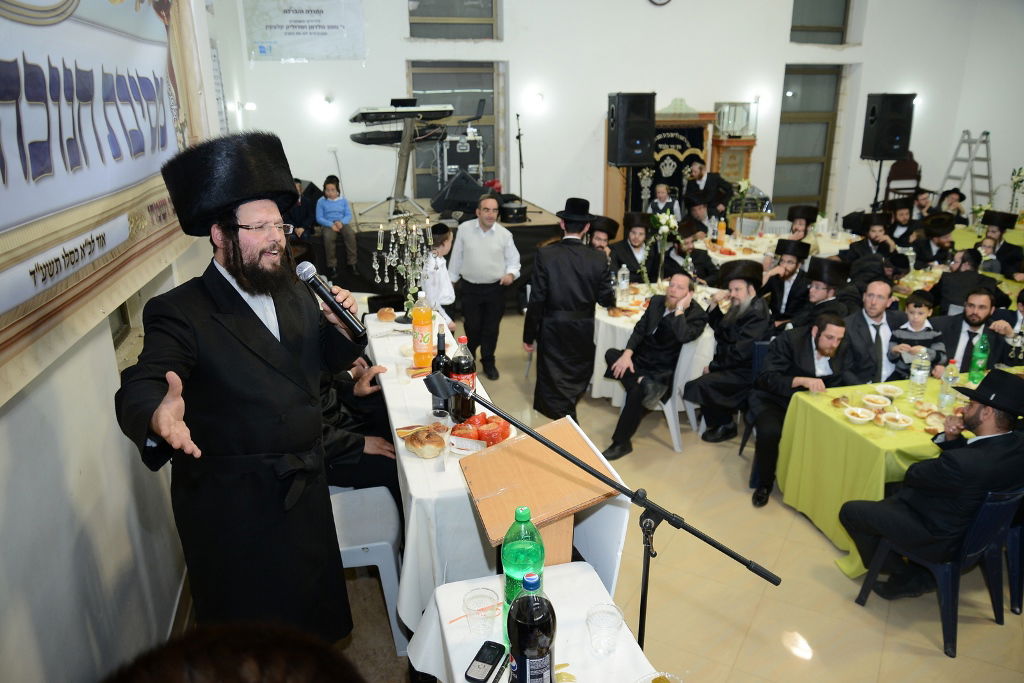 ביתר עילית חגגה: הרב אברהם אייזנבך ומאות לומדים סיימו מסכת