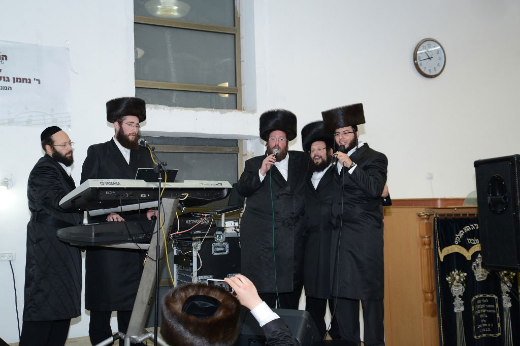 ביתר עילית חגגה: הרב אברהם אייזנבך ומאות לומדים סיימו מסכת