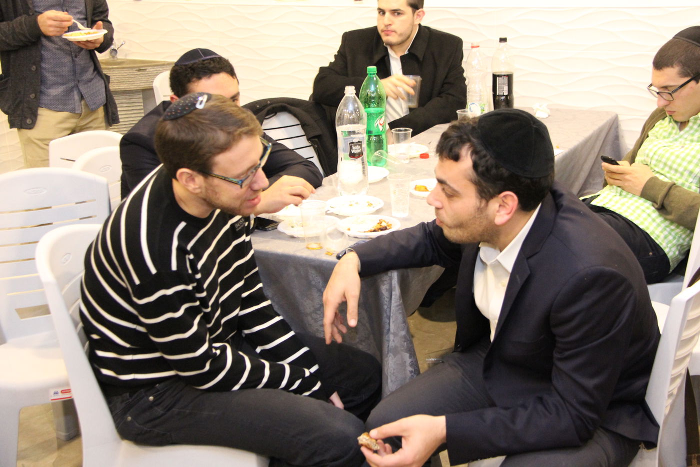 יעקב בצלאל ויהודה שלזינגר