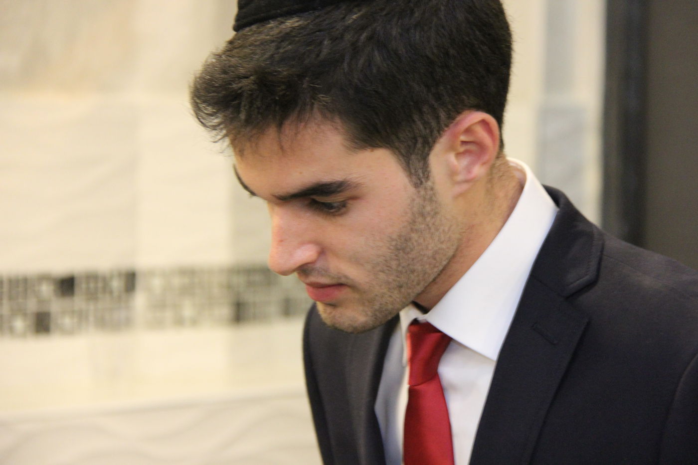 "איפה התנאים?" יקי אדמקר