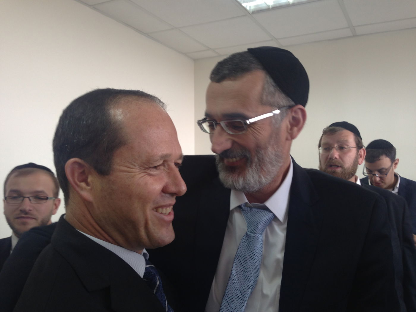 תיעוד: צביקה כהן חנך את הלשכה חדשה בעיריית ירושלים