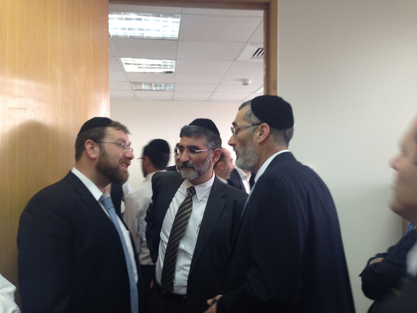 תיעוד: צביקה כהן חנך את הלשכה חדשה בעיריית ירושלים