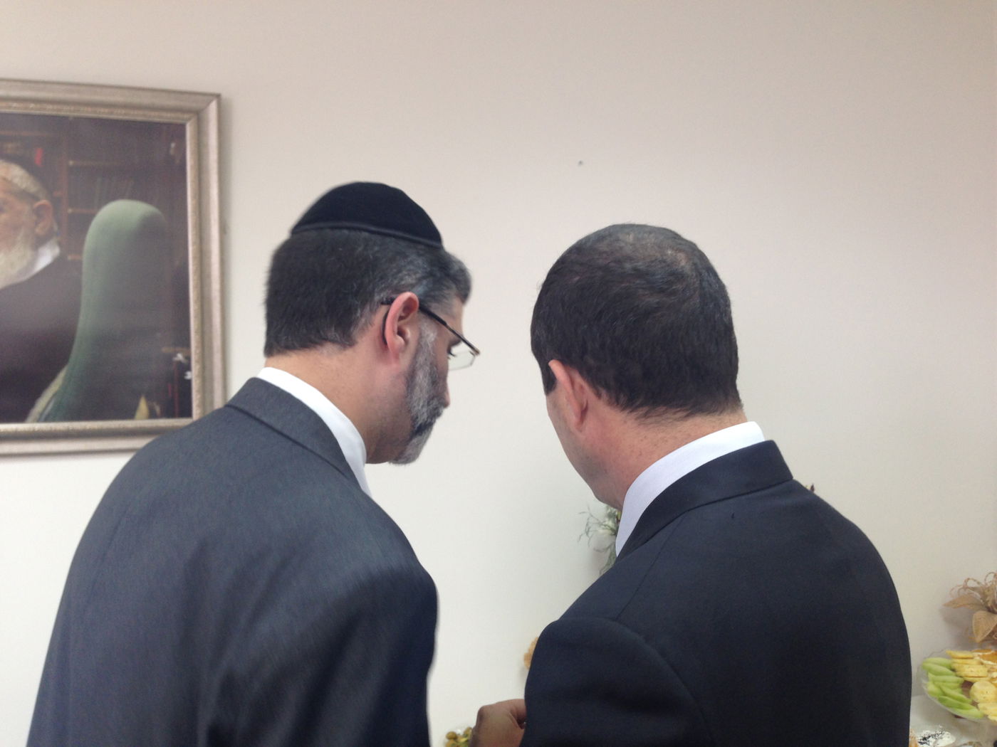 תיעוד: צביקה כהן חנך את הלשכה חדשה בעיריית ירושלים