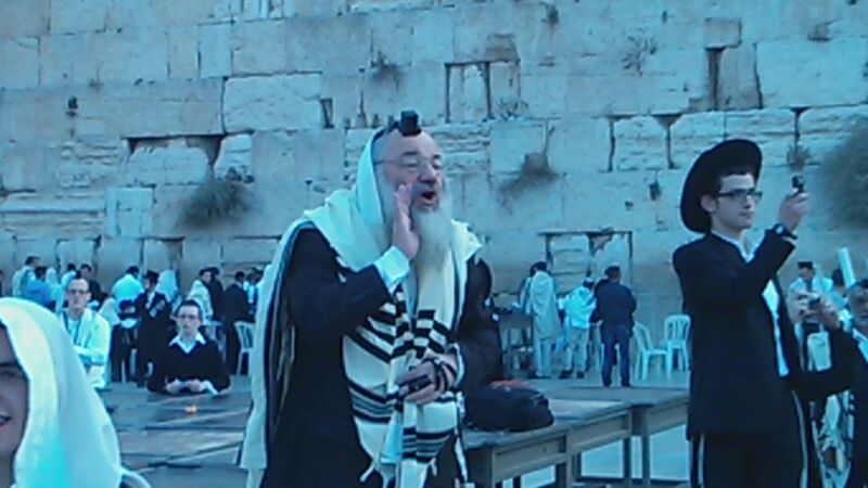 למרות הבקשות: נשות הפרובוקציה הגיעו לכותל