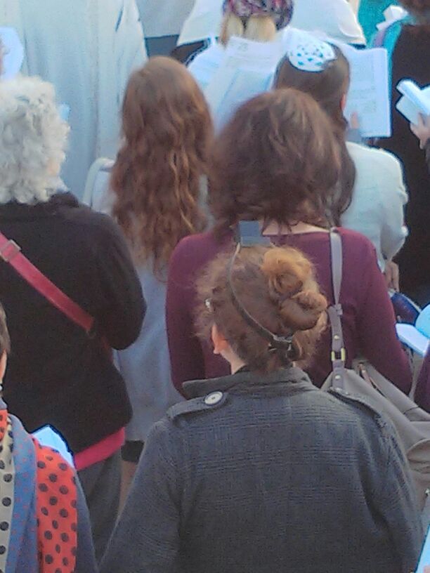 למרות הבקשות: נשות הפרובוקציה הגיעו לכותל