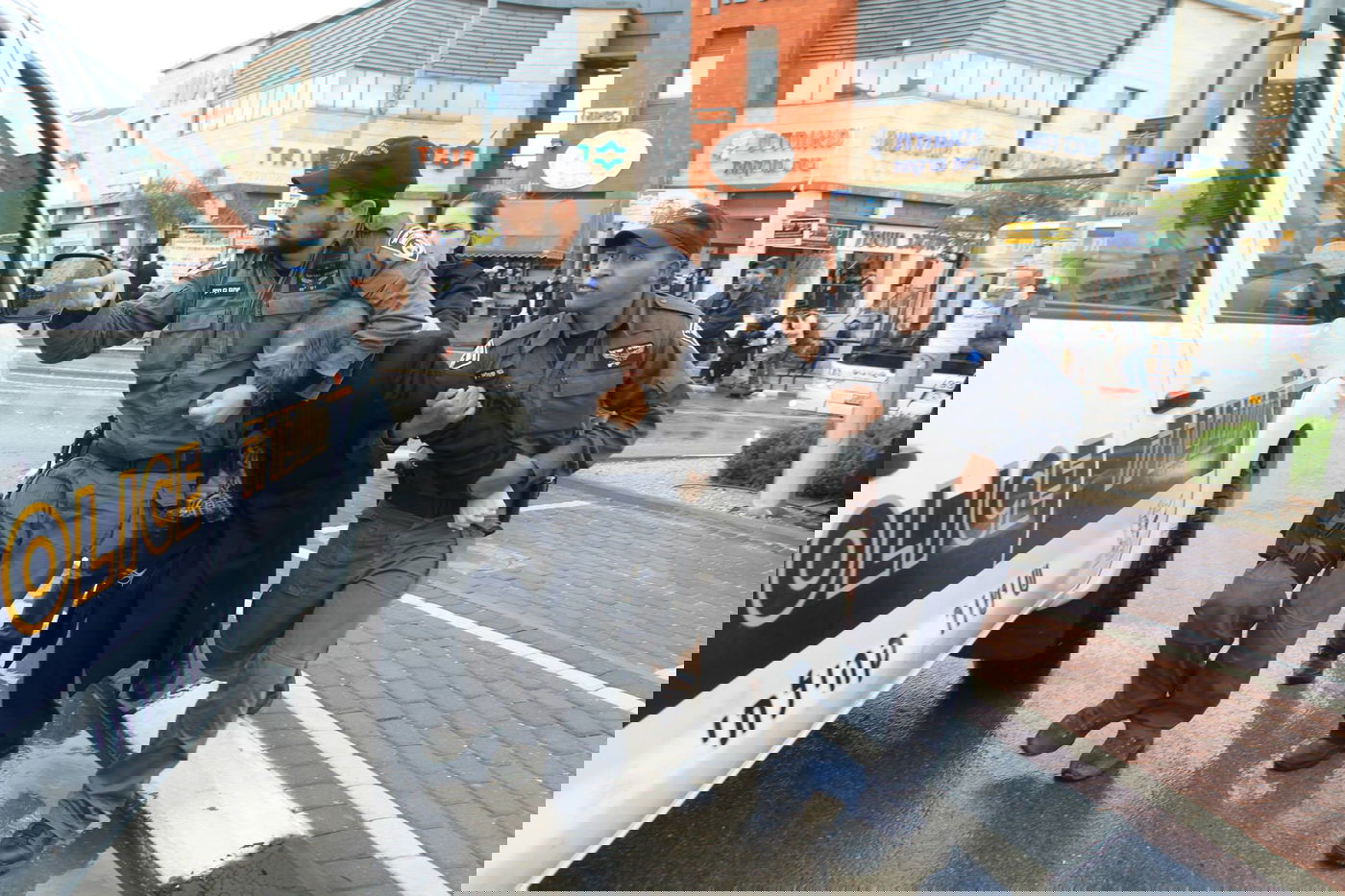 גשם ו"גיוועלד" • תיעוד מסכם מההפגנה נגד מעצר תלמידי הישיבה