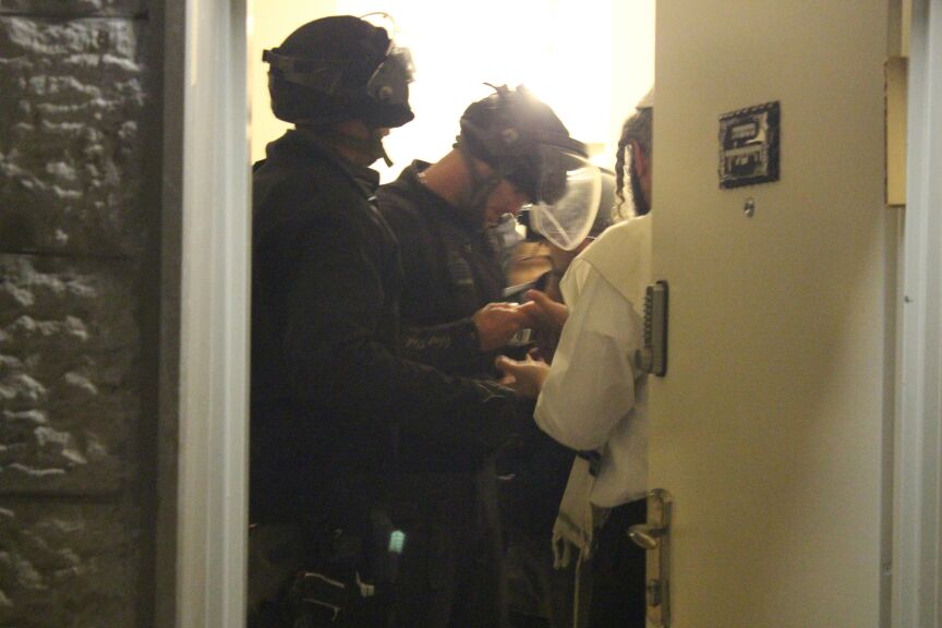 תיעוד: הפגנת מחאה על מעצר שני בחורי ישיבה