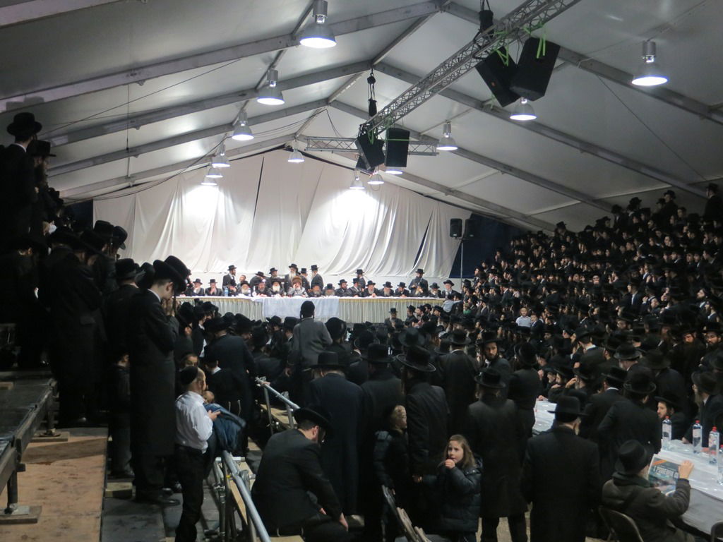 האדמו"ר מויז'ניץ בלונדון • גלריה