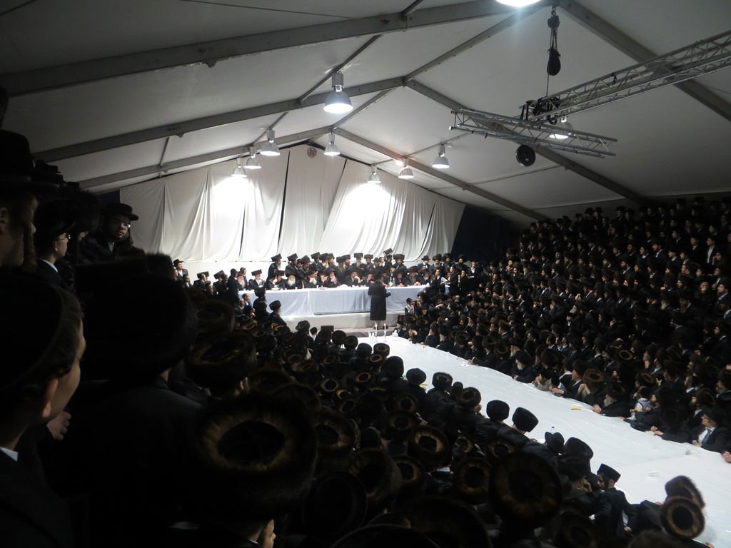 האדמו"ר מויז'ניץ בלונדון • גלריה