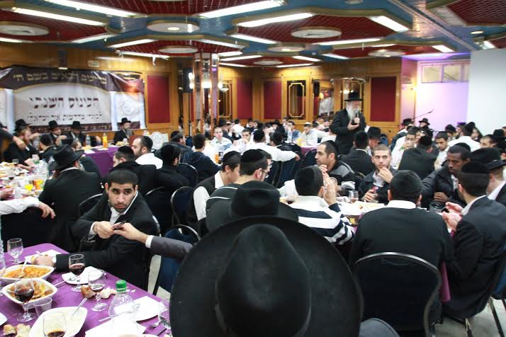 חניכי 'אור ישראלי' השיקו את "ספר החבורות" במעמד מרשים • צפו