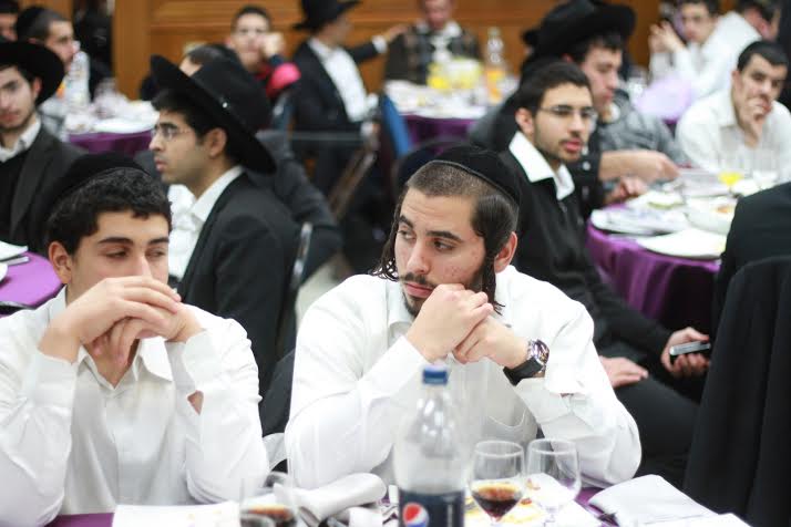 חניכי 'אור ישראלי' השיקו את "ספר החבורות" במעמד מרשים • צפו