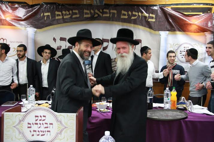 חניכי 'אור ישראלי' השיקו את "ספר החבורות" במעמד מרשים • צפו